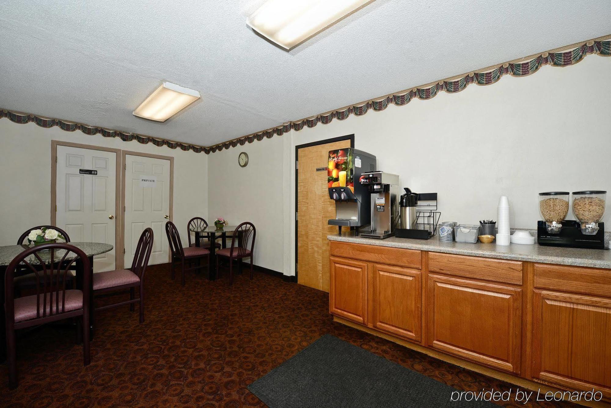 America'S Best Value Inn Statesville Room photo